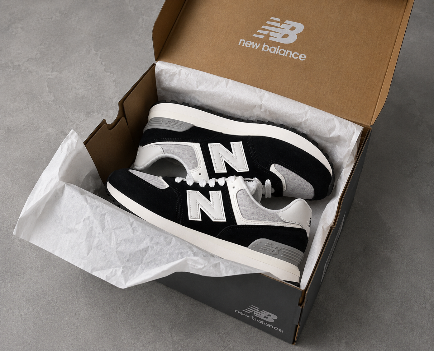 NEW BALANCE 574 - BLACK GRAY
