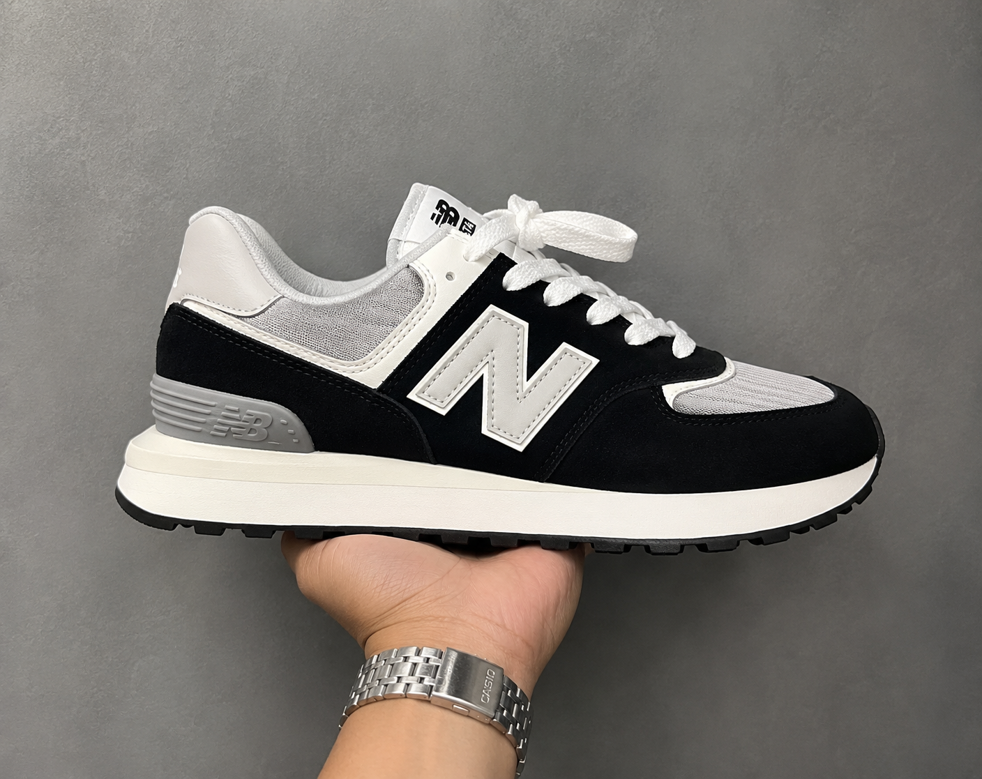 NEW BALANCE 574 - BLACK GRAY