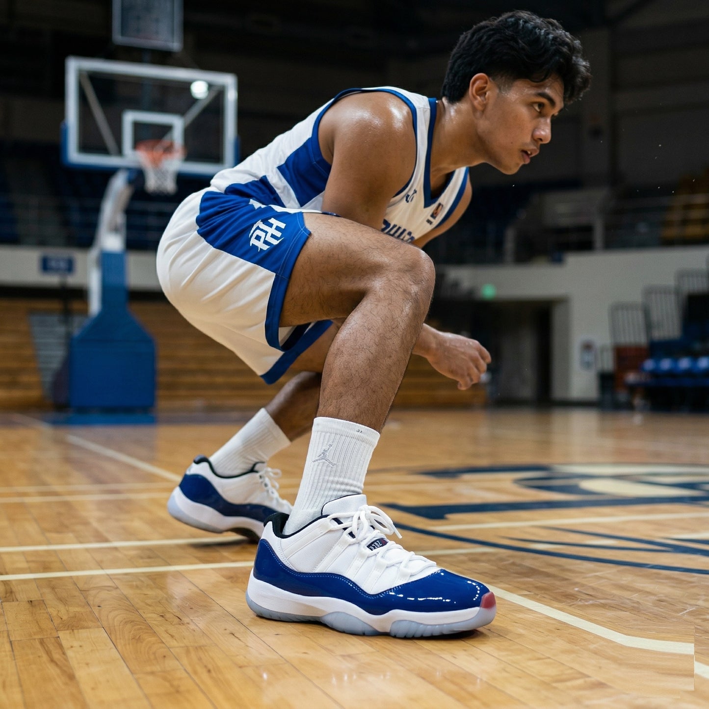 J11 LOW - WHITE BLUE